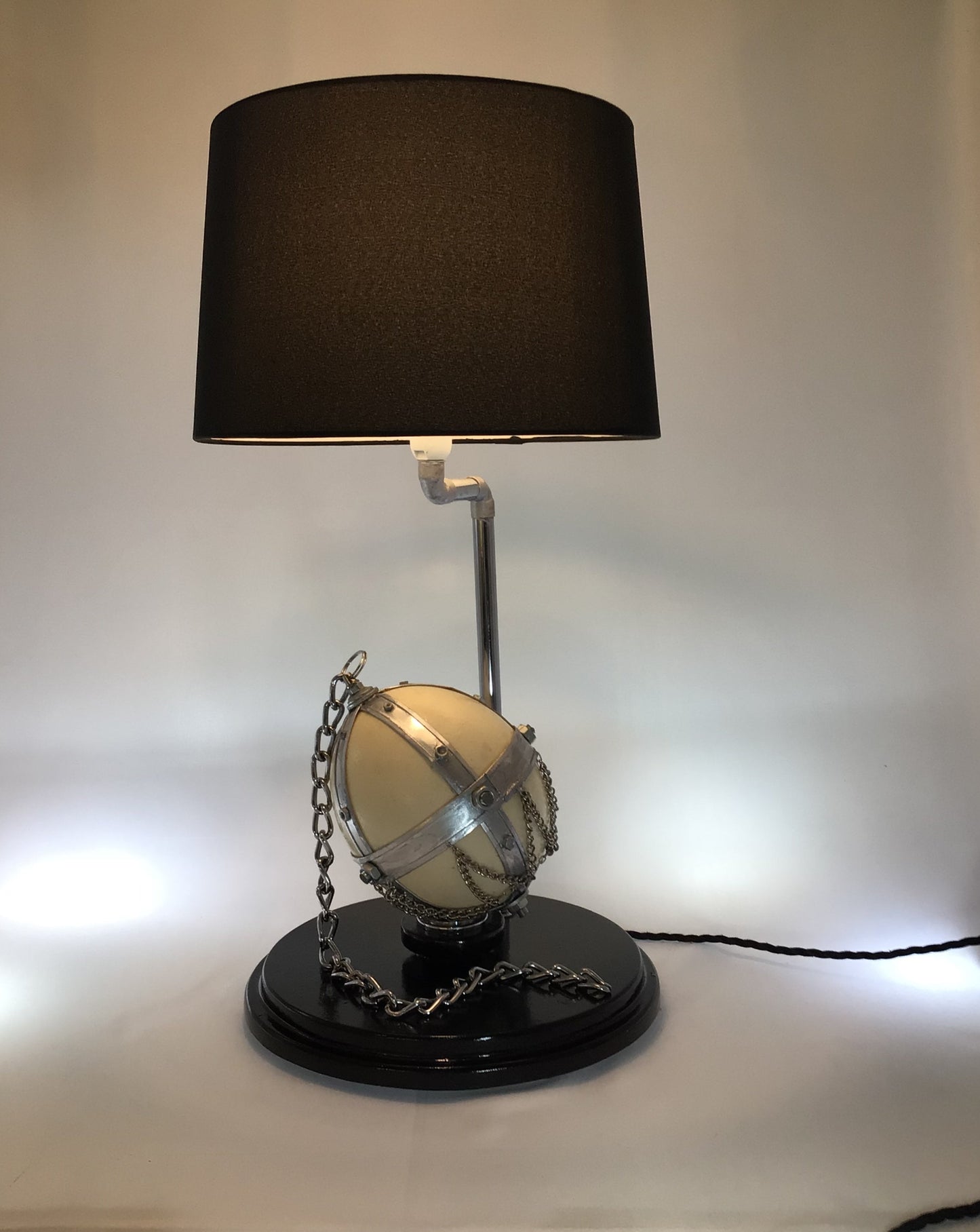 Ostrich Egg Accent Table Lamp