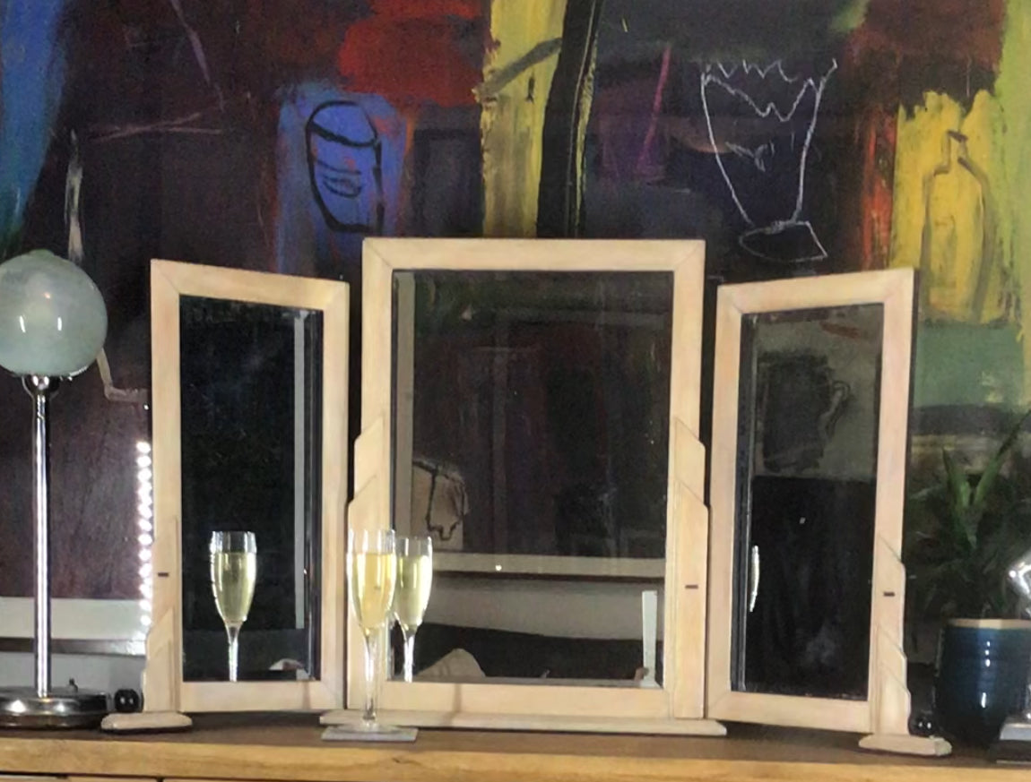 Tri Fold Mirror
