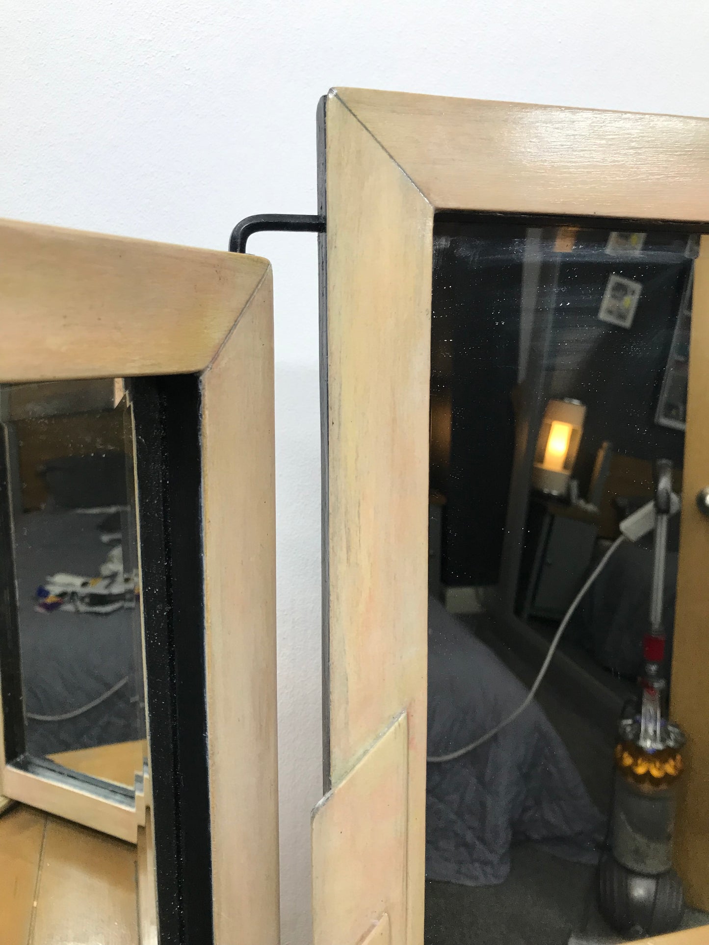 Tri Fold Mirror
