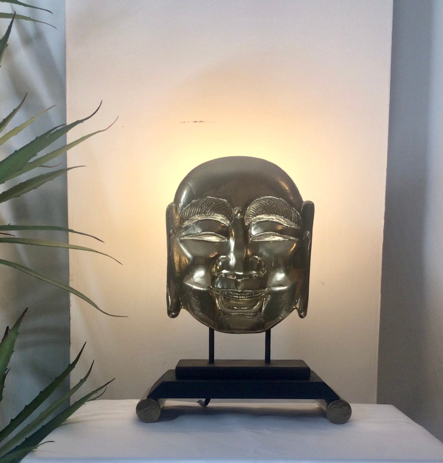 HOTEI - Laughing Buddha Accent Lamp.