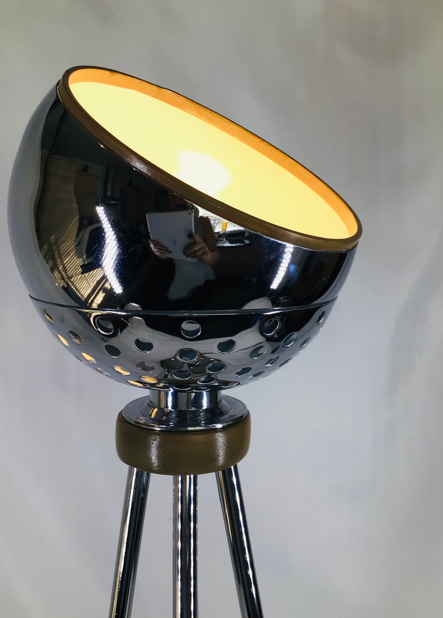 Hollywood Chrome Searchlight